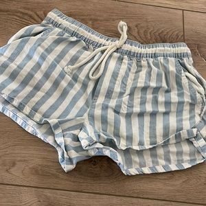 Aerie stripped shorts.